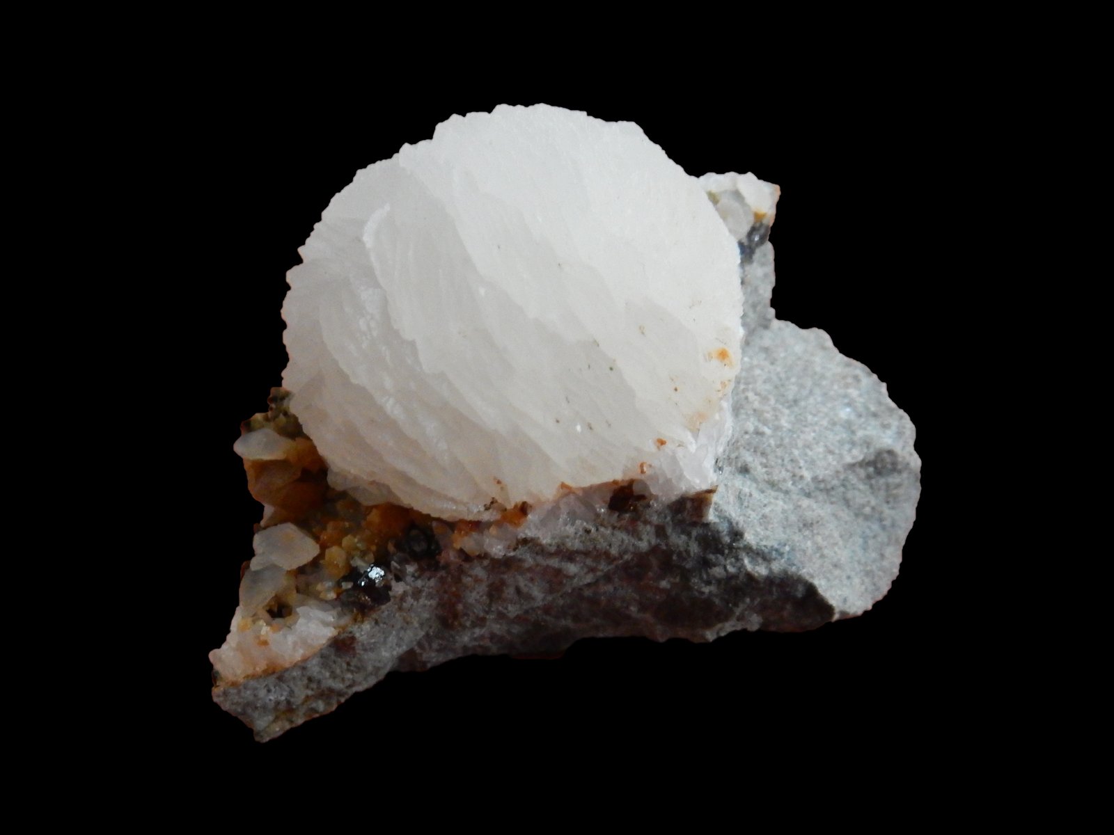Calcite
60 mm x 40 mm x 35 mm
(Autor: Dany Mabillard)