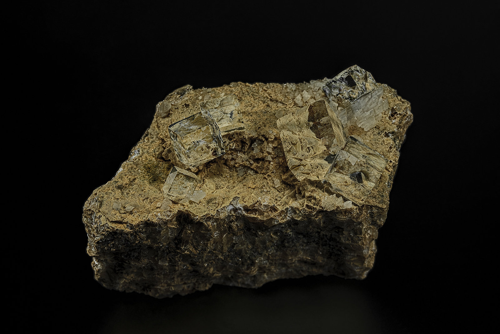 Fluorite, Calcite
6.9 x 5.0 cm
(Autor: am mizunaka)