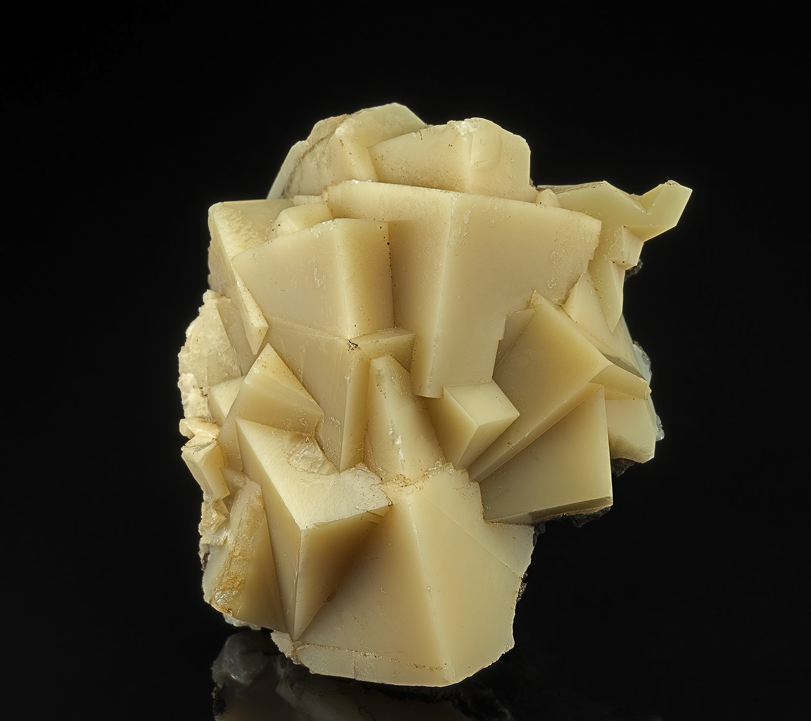 Calcite
5.4 x 4.3 cm
(Autor: am mizunaka)