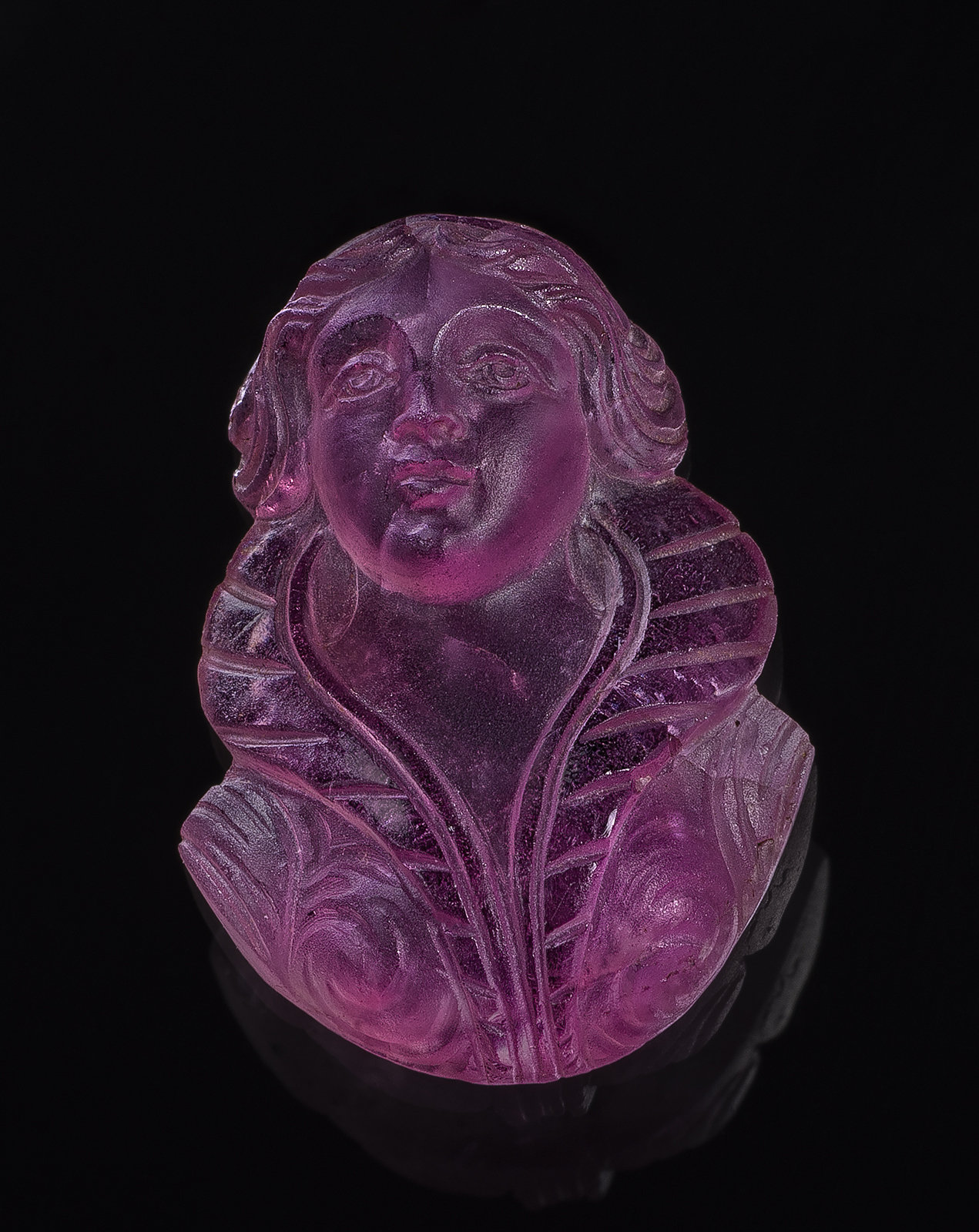 Tourmaline (Carving)
2.3 x 1.5 cm
(Autor: am mizunaka)