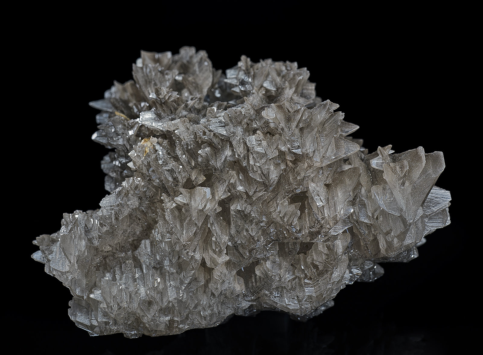Cerussite
7.4 x 5.0 cm
(Autor: am mizunaka)