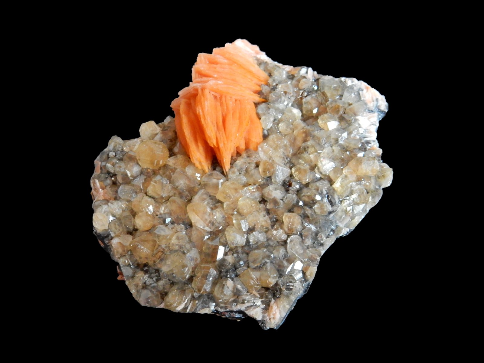Cerussite, Galena and Baryte
80 mm x 60 mm x 40 mm
(Autor: Dany Mabillard)