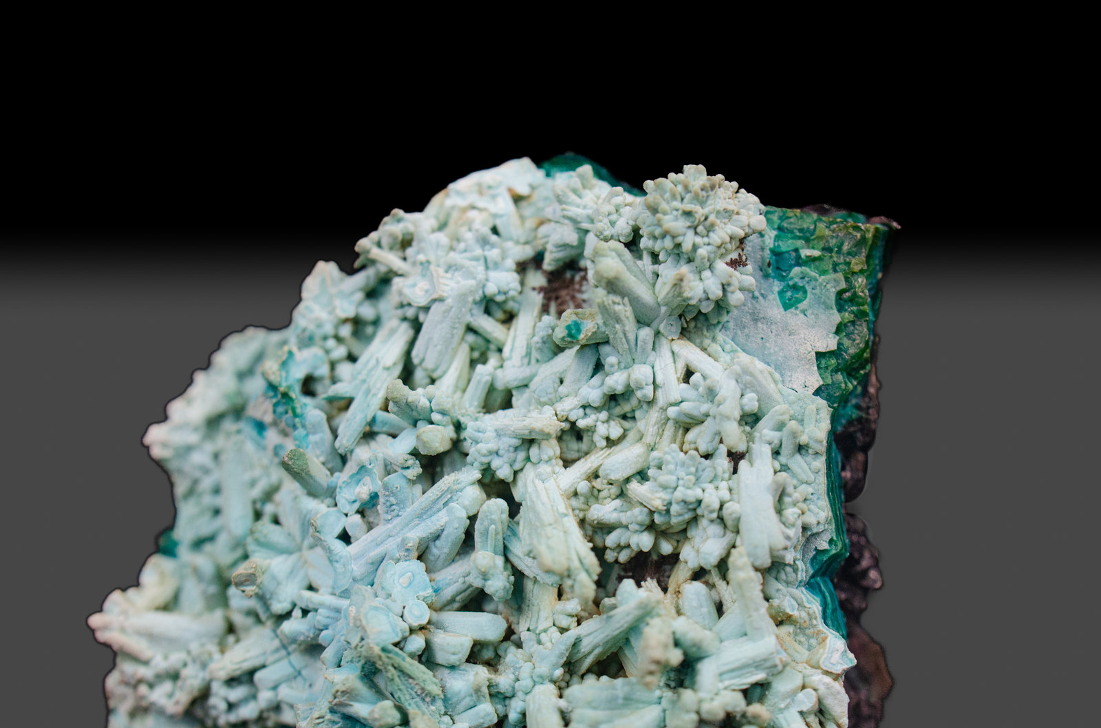 Chrysocolla after Aragonite
73.8 x 51.5 x 34.4 mm
(Autor: k-m.minerals)