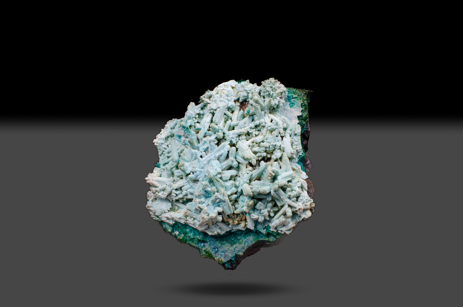 Chrysocolla after Aragonite
73.8 x 51.5 x 34.4 mm
(Autor: k-m.minerals)