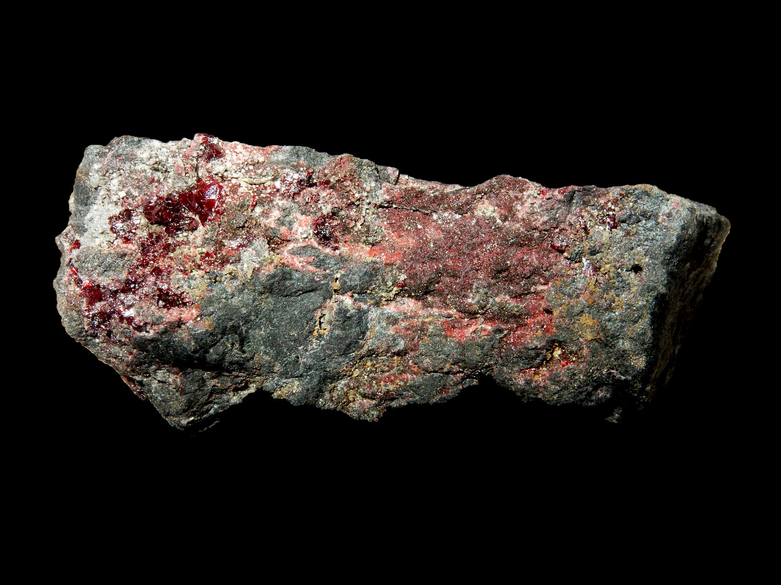 Cinnabar
70 mm x 30 mm x 20 mm
(Autor: Dany Mabillard)