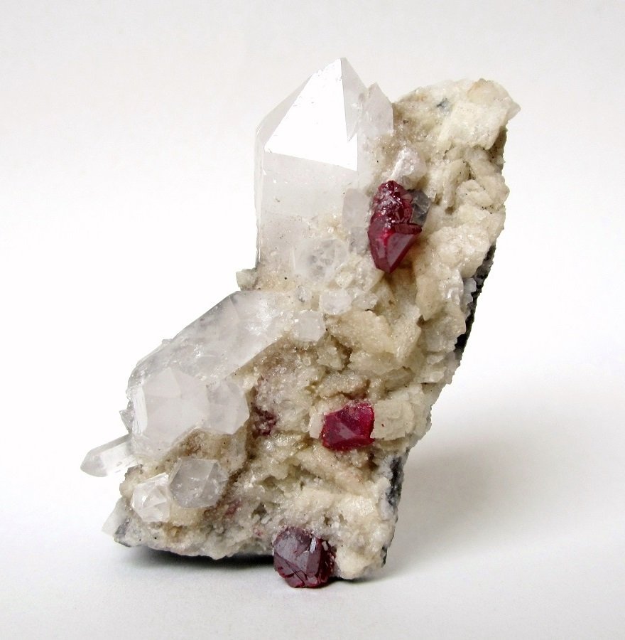 Cinnabar, Quartz
Specimen height 5,5 cm, largest cinnabar crystal 8 mm
(Autor: Tobi)