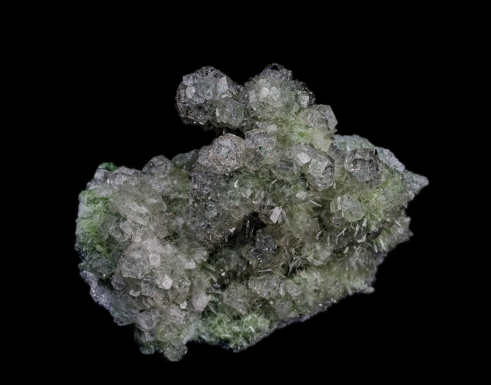 Grossular, Diopside
5.5 x 4.1 cm
(Autor: am mizunaka)