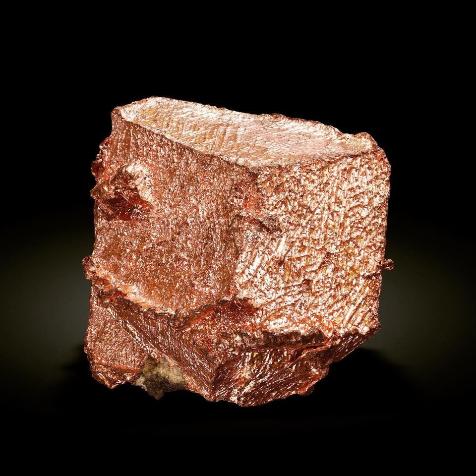 Copper
Specimen size: 2.7 × 2.2 × 2.2 cm
(Autor: Jordi Fabre)