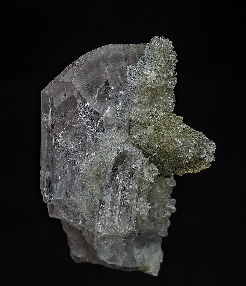 Danburite, Calcite
8.0 x 4.5 cm
(Autor: am mizunaka)