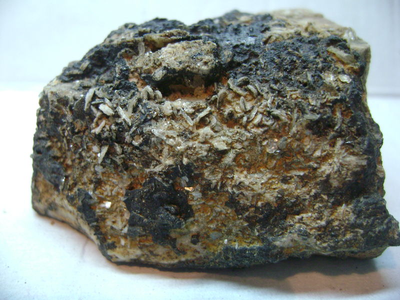 Microcline, Hydroxylherderite
6 x 5 x 4 cm.
(Autor: ApitaAngel)