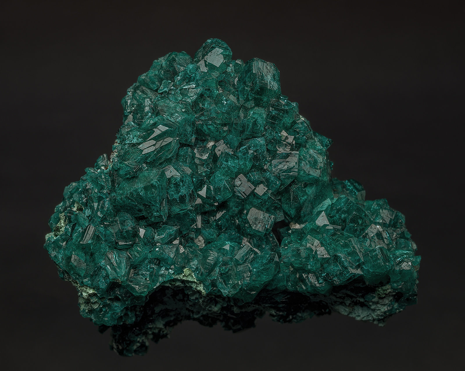 Dioptase
7.2 x 5.6 cm
(Autor: am mizunaka)