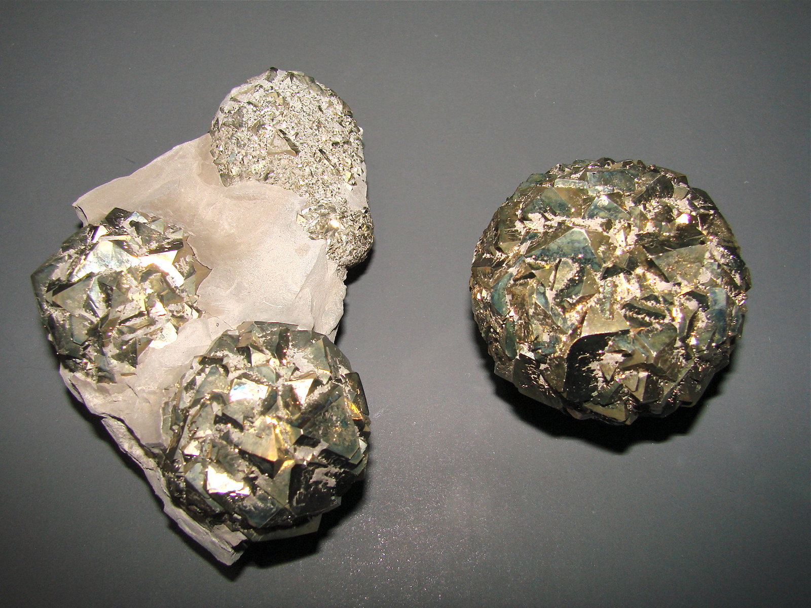 largest pyrite nodule is 5cm.
(Autor: Bob Harman)