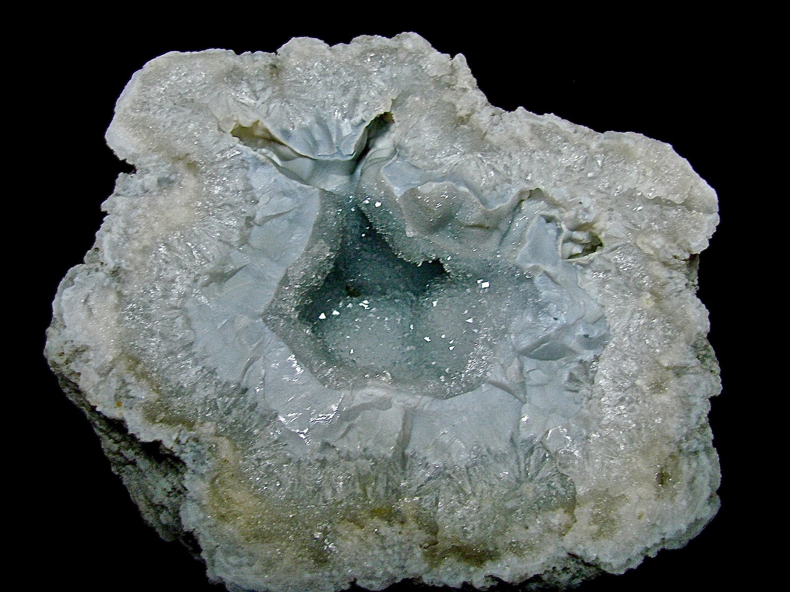 Quartz on Quartz (variety chalcedony)
geode cavity is about 10 cm with a thick rind
(Autor: Bob Harman)