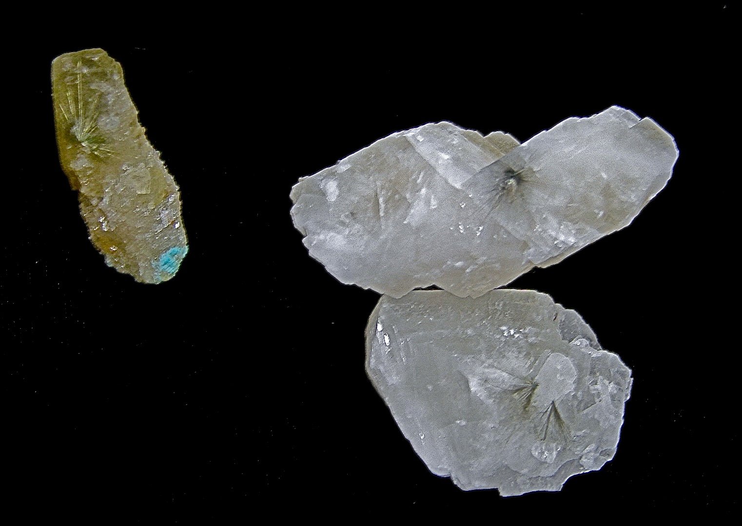 Millerite in Calcite and Barite
The millerite spays are up to 2 cm
(Autor: Bob Harman)