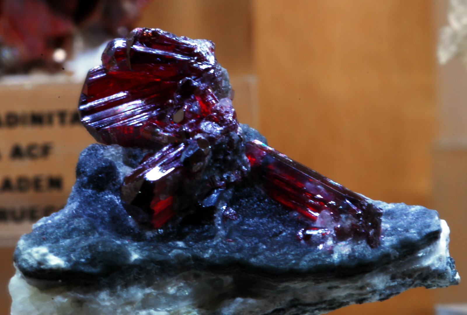 Proustite
4x4 cm aprox.
(Autor: Enrique Llorens)