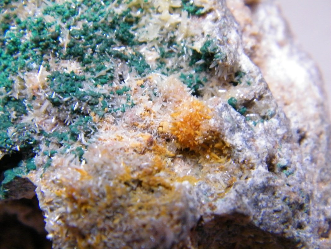 Mimetite/Mottramite
68mm x 95mm x 57mm
(Autor: Heimo Hellwig)