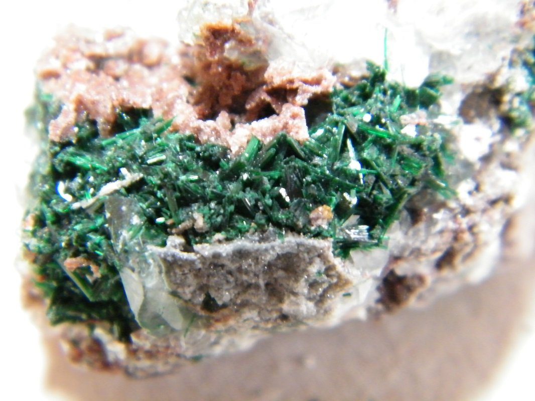 Brochantite and Cerussite
48mm x 33mm x 38mm
(Autor: Heimo Hellwig)