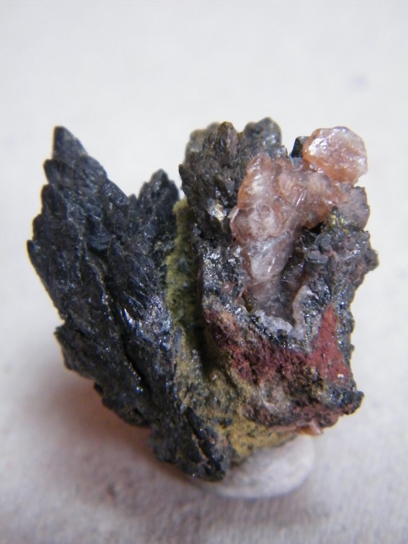 Descloizite
23mm x 27mm x 24mm
(Autor: Heimo Hellwig)