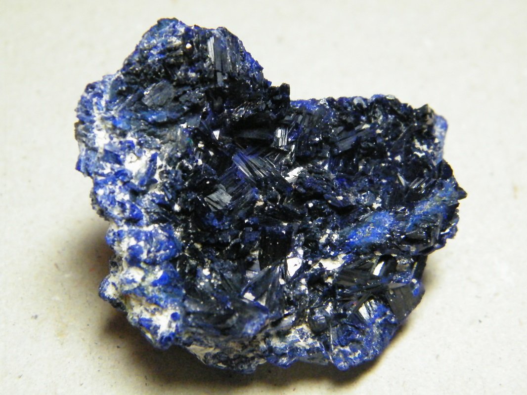 Azurite
46mm x 39mm x 23mm
(Autor: Heimo Hellwig)