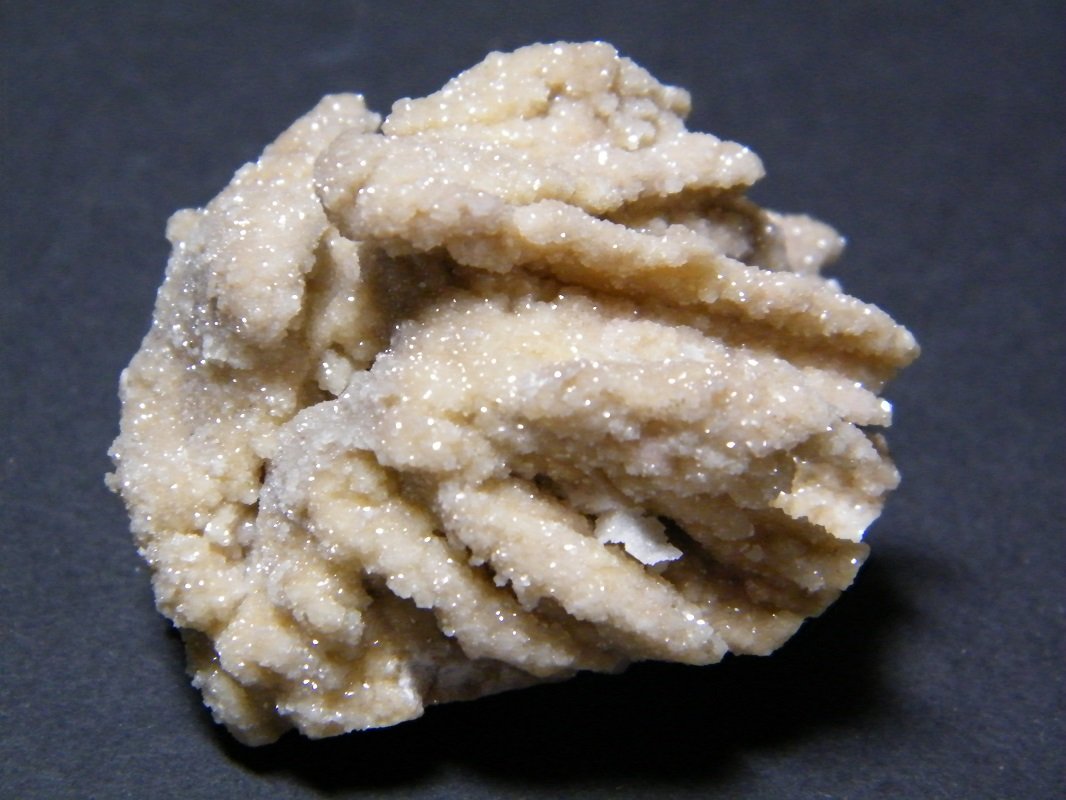 Smithsonite
48mm x 32mm x 45mm
(Autor: Heimo Hellwig)