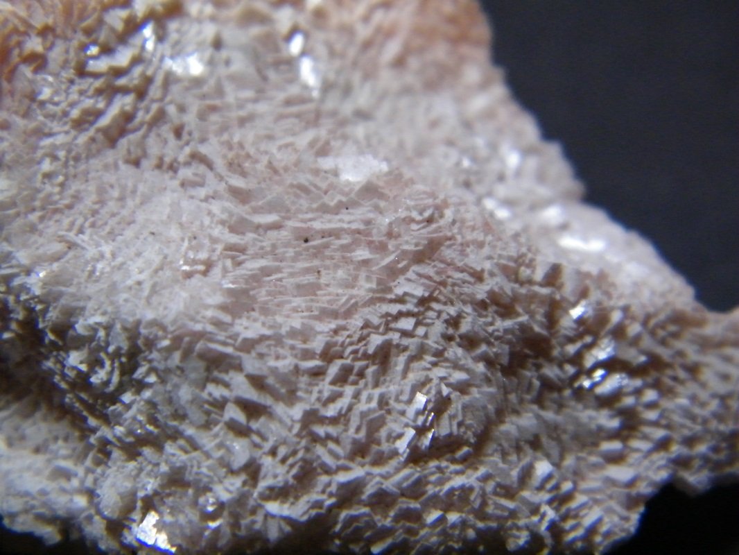 Dolomite
70mm x 52mm
(Autor: Heimo Hellwig)