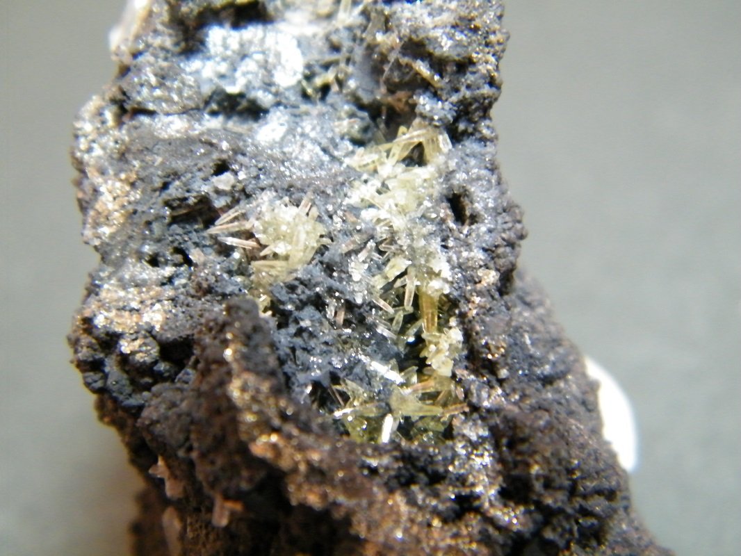 Mimetite and Smithsonite
34mm x 47mm x 35mm
(Autor: Heimo Hellwig)