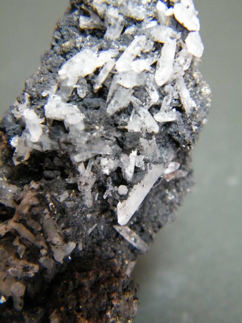 Mimetite and Smithsonite
34mm x 47mm x 35mm
(Autor: Heimo Hellwig)