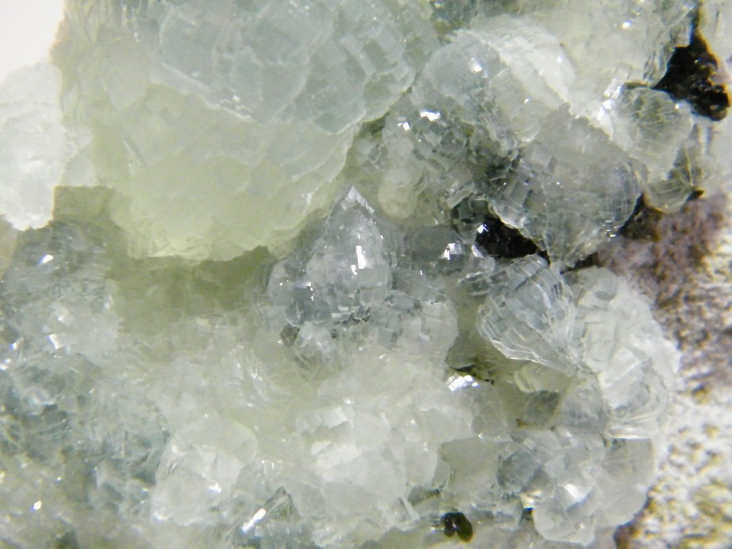 Prehnite and Epidote
64mm x 76mm x 20mm
(Autor: Heimo Hellwig)