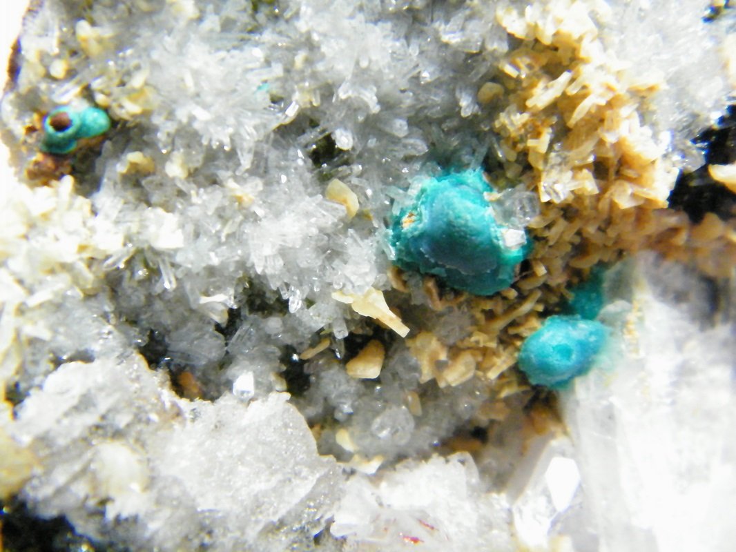 Quartz.
182mm x 123mm x 96mm
(Autor: Heimo Hellwig)