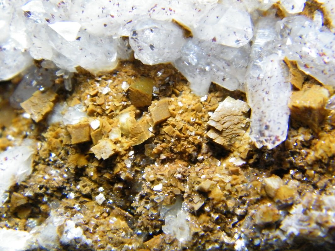 Quartz
115mm x 84mm x 38mm
(Autor: Heimo Hellwig)