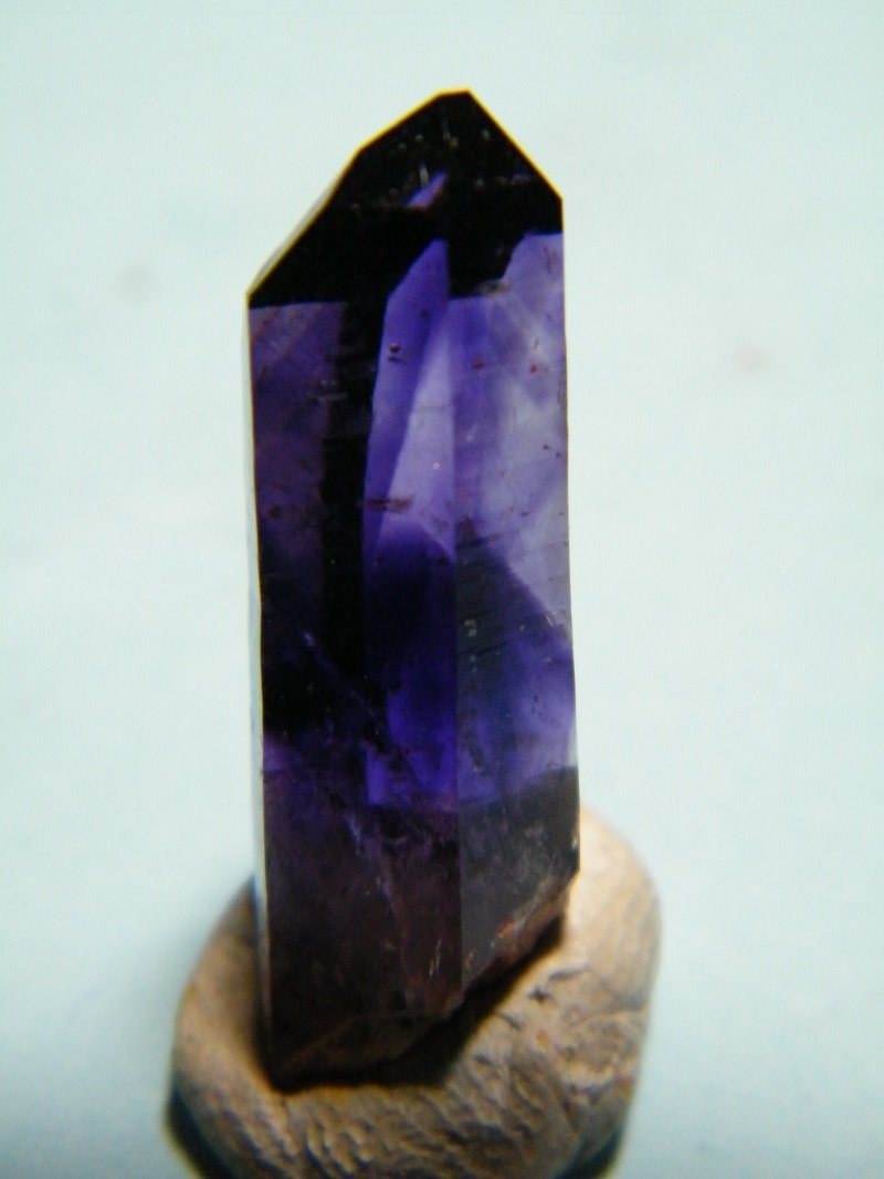Quartz (variety amethyst)
8mm x 27mm
(Autor: Heimo Hellwig)