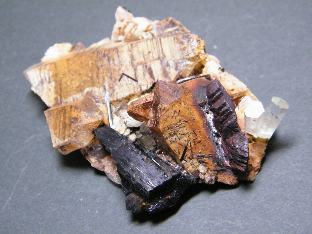 Quartz and Beryl (variety aquamarine)
72mm x 49mm x 25mm
(Autor: Heimo Hellwig)
