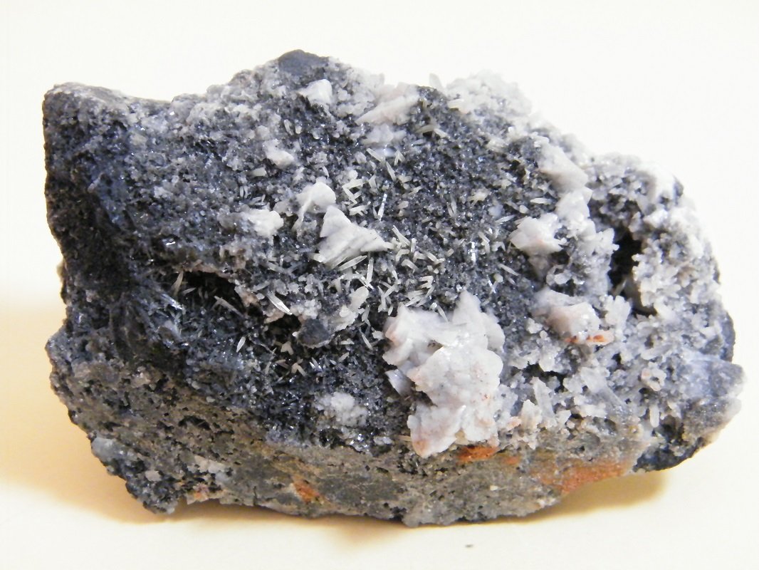 Calcite and Mimetite
83mm x 57mm x 46mm
(Autor: Heimo Hellwig)