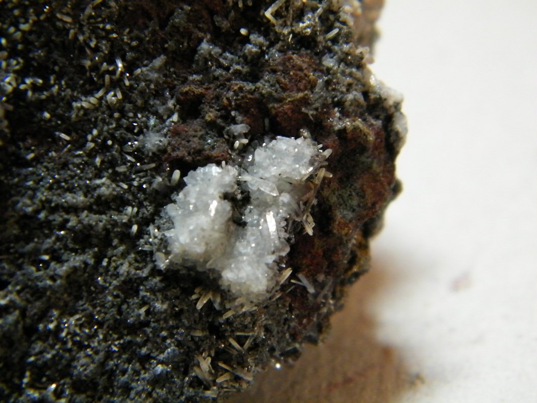 Calcite with Mimetite and Wulfenite
122mm x 73mm x 80mm
(Autor: Heimo Hellwig)
