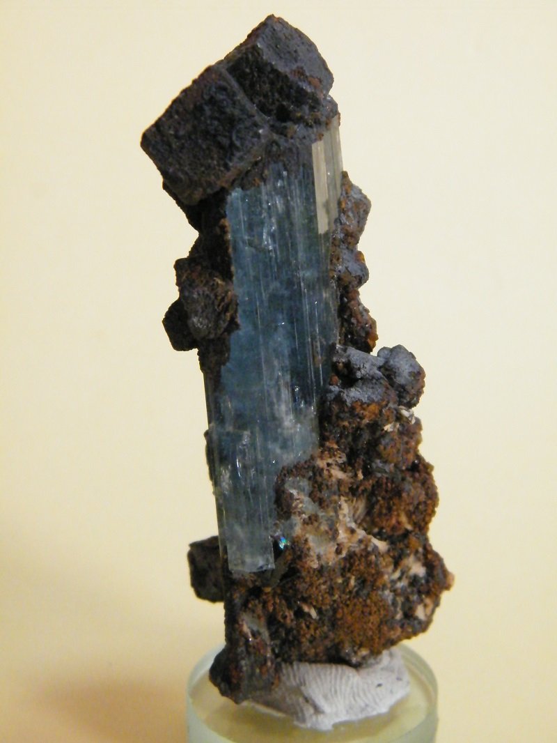 Beryl (variety Aquamarine)
31mm x 72mm
(Autor: Heimo Hellwig)