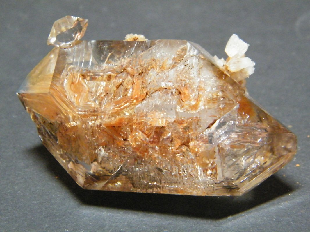 Quartz and Calcite
57mm x 35mm x 26mm
(Autor: Heimo Hellwig)