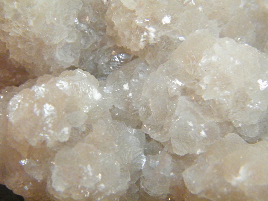 Calcite
96mm x 65mm x 40mm
(Autor: Heimo Hellwig)