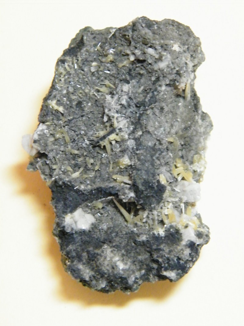 Mimetite
43mm x 64mm x 23mm
(Autor: Heimo Hellwig)