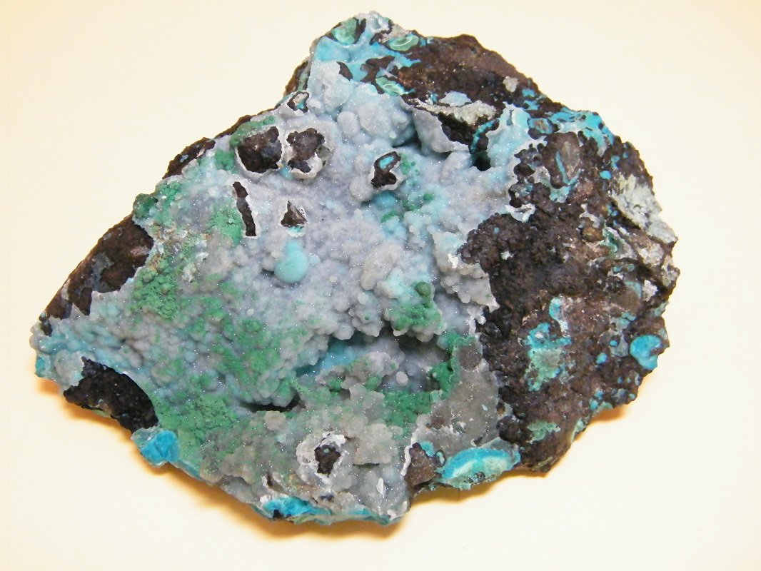 Chrysocolla, Malachite and Quartz
127mm x 109mm x 52mm
(Autor: Heimo Hellwig)