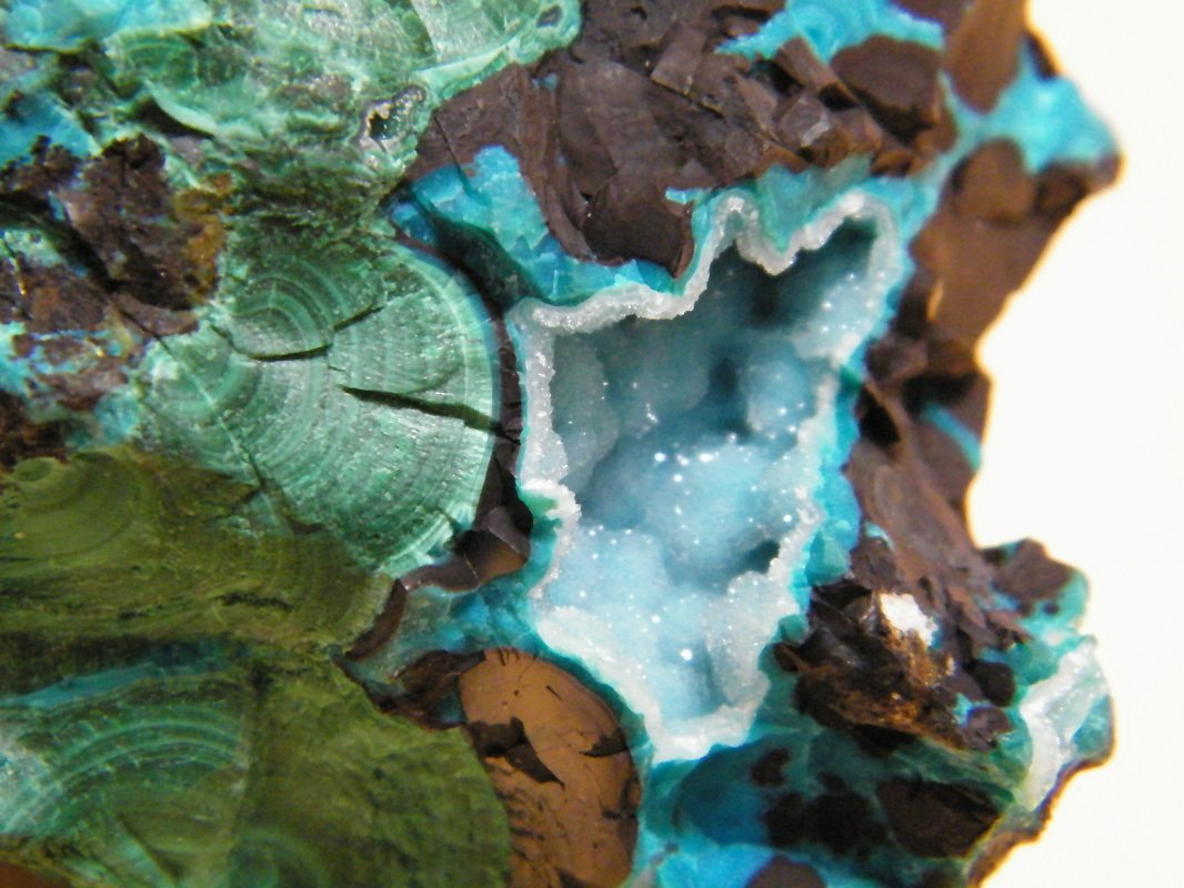 Chrysocolla and Malachite
91mm x 72mm x 68mm
(Autor: Heimo Hellwig)