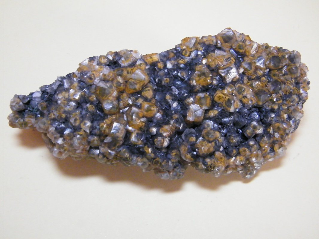 Smithsonite
147mm x 70mm x 38mm
(Autor: Heimo Hellwig)