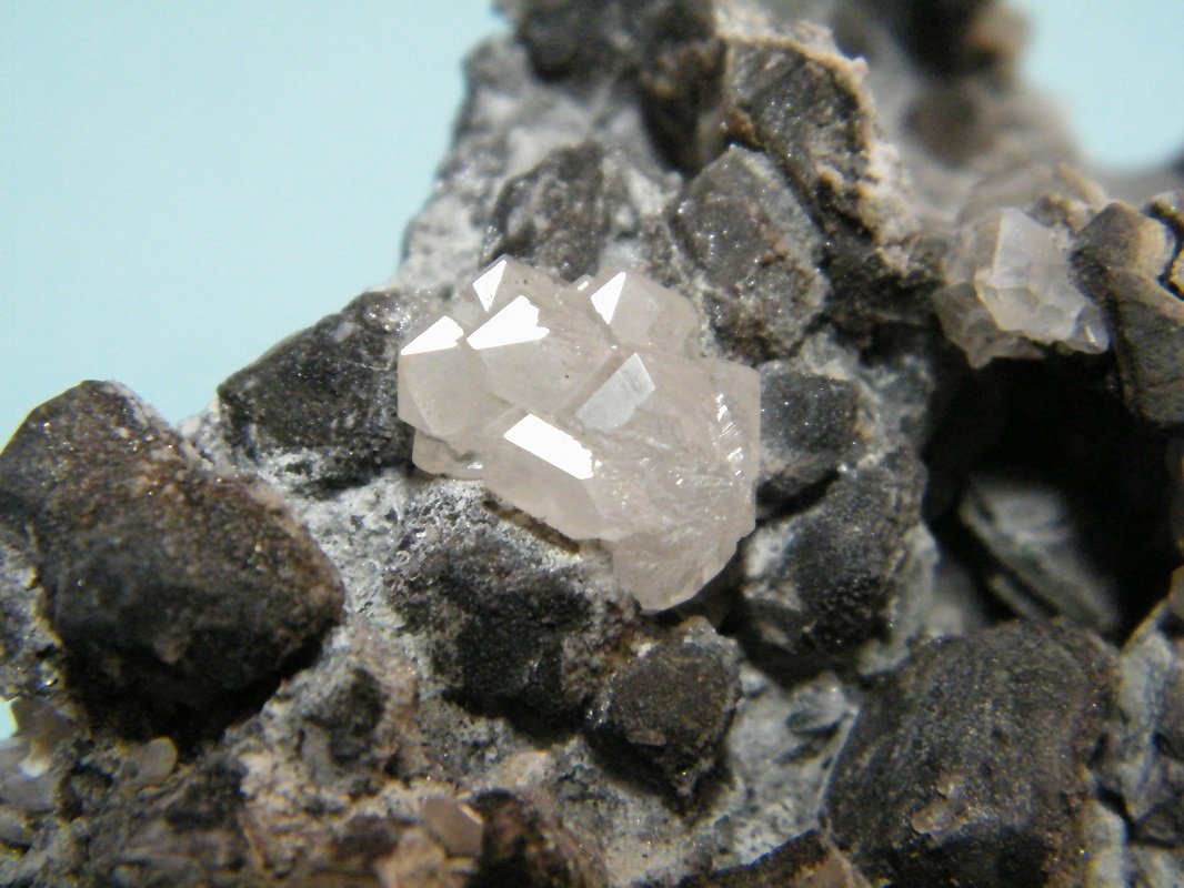 Cerussite
75mm x 73mm x 40mm
(Autor: Heimo Hellwig)