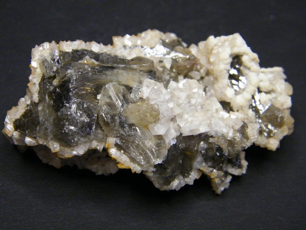 Calcite and Cerussite
75mm x 48mm x 37mm
(Autor: Heimo Hellwig)
