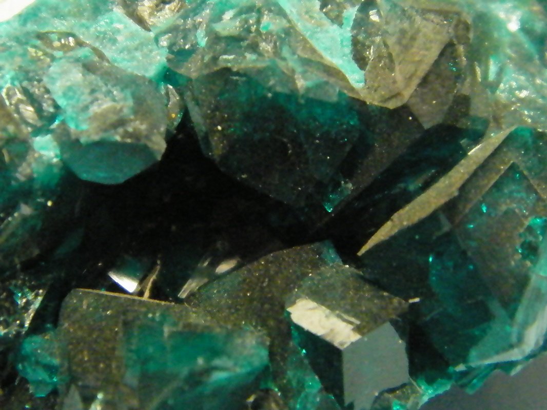 Dioptase
53mm x 25mm x 40mm
(Autor: Heimo Hellwig)