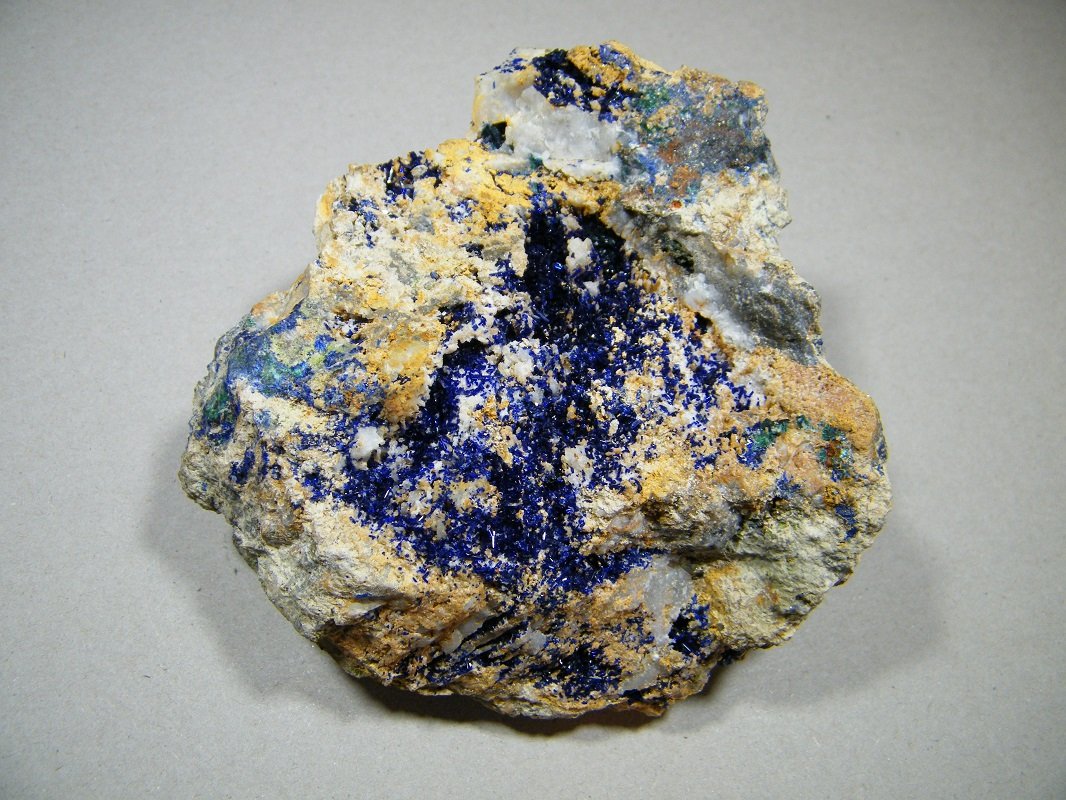Azurite
110x110mm
(Autor: Heimo Hellwig)