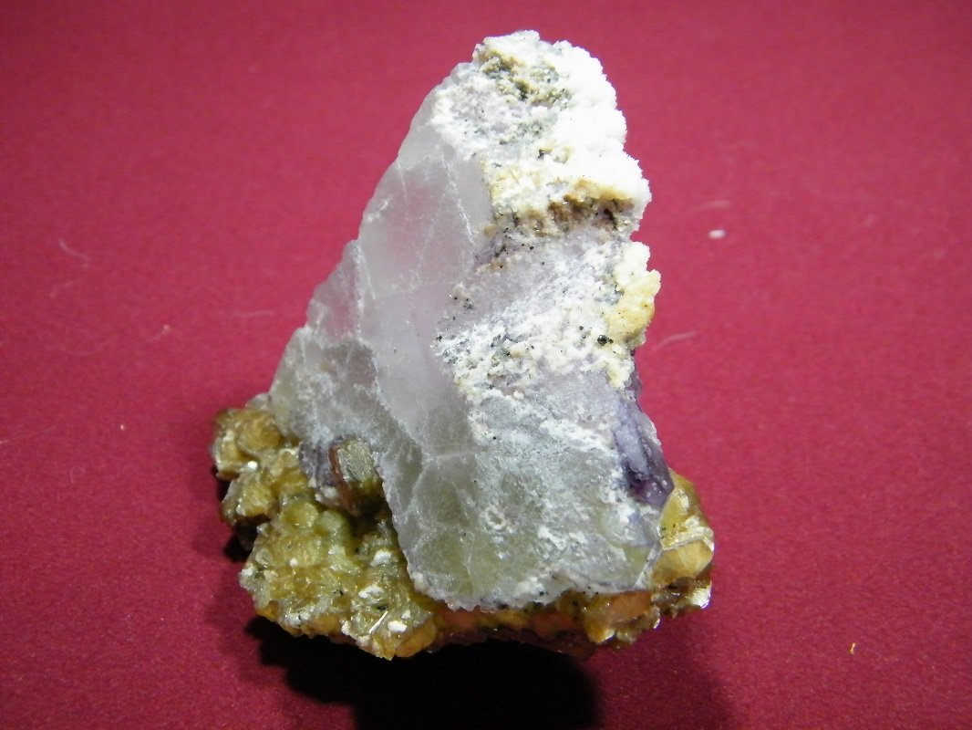 Fluorite with muscovite
85x80x15mm
(Autor: Heimo Hellwig)