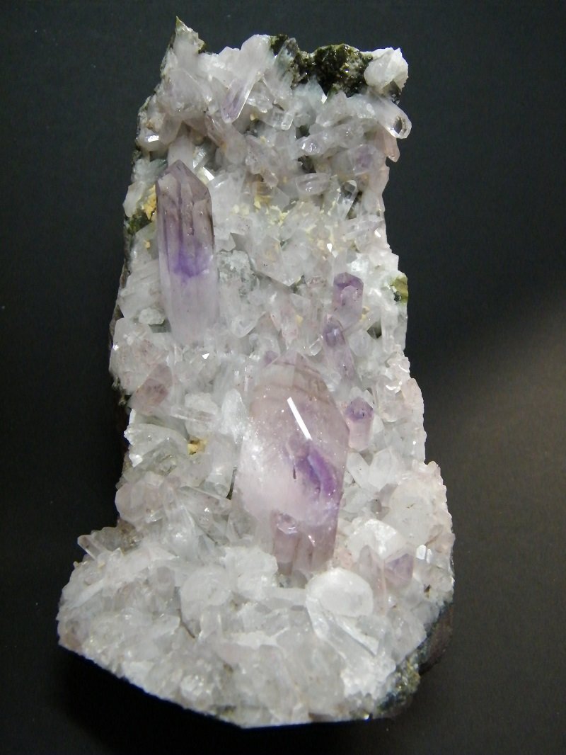 Quartz (variety amethyst)
60mm x 123mm x 45mm
(Autor: Heimo Hellwig)