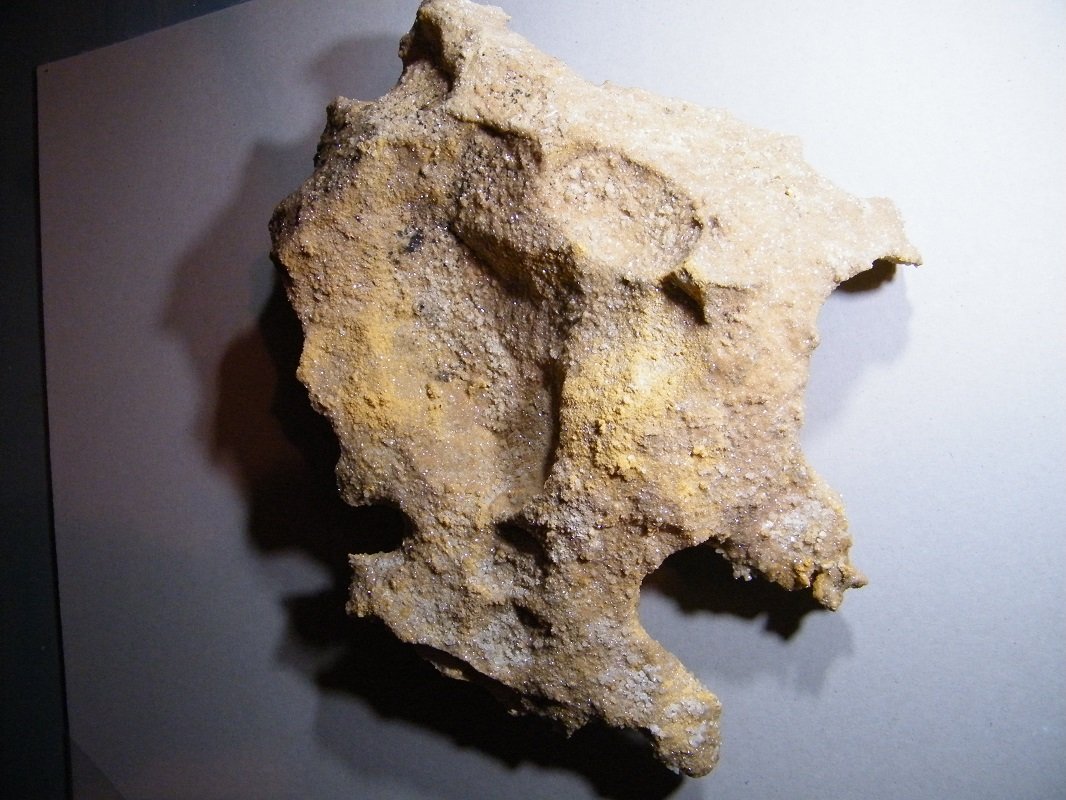 Dolomite
330x250x100mm
(Autor: Heimo Hellwig)