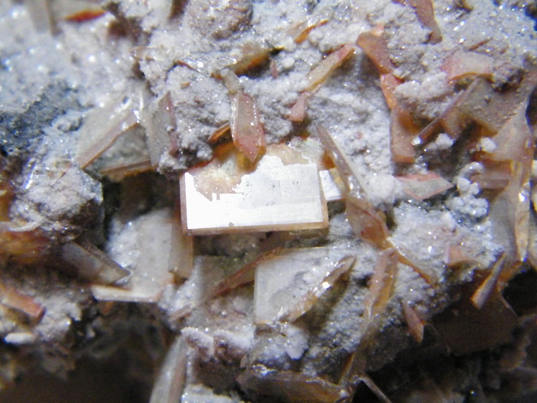 Wulfenite
120x80x50mm
(Autor: Heimo Hellwig)
