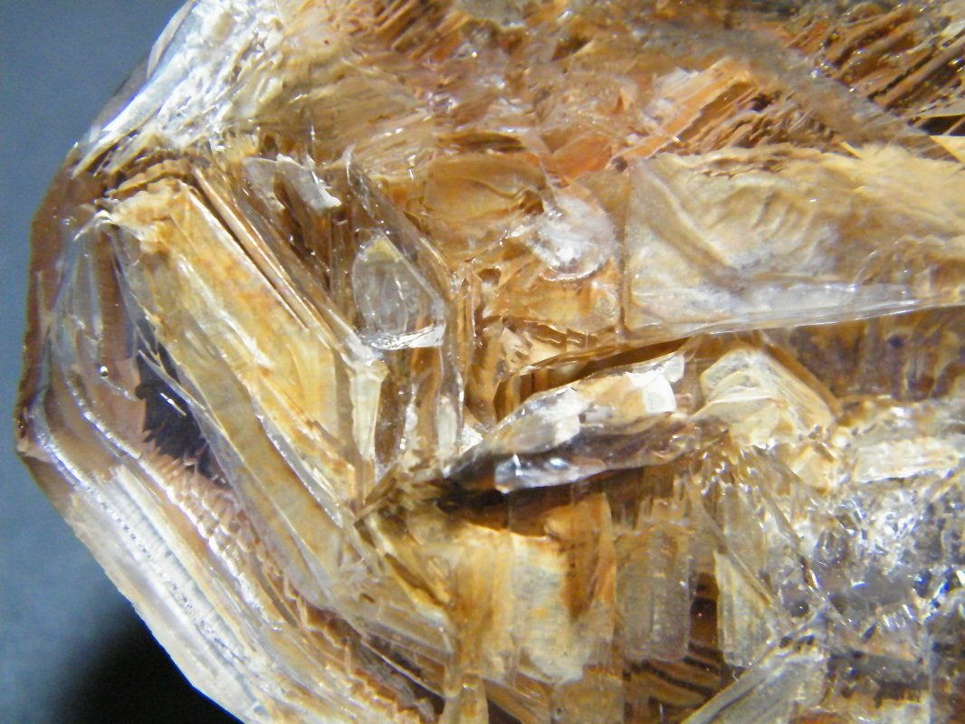 Quartz
100x55x40mm
(Autor: Heimo Hellwig)